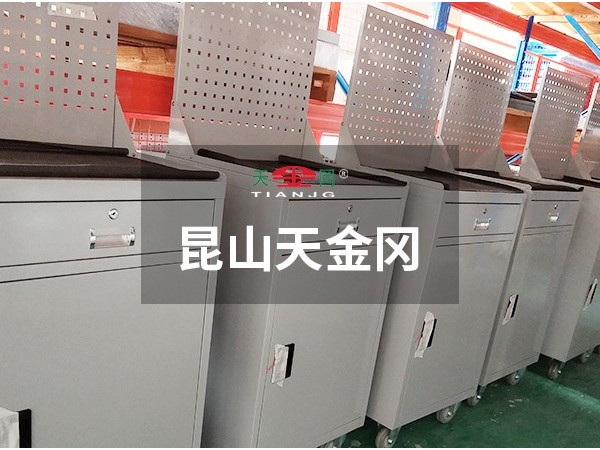 工具柜定制南京，多少錢？細(xì)節(jié)決定價(jià)格【天金岡】