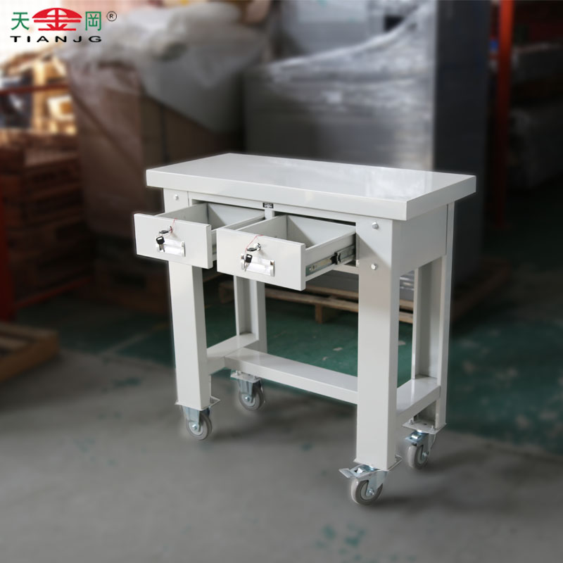 可移動(dòng)車間工作桌的優(yōu)勢(shì)在哪里？